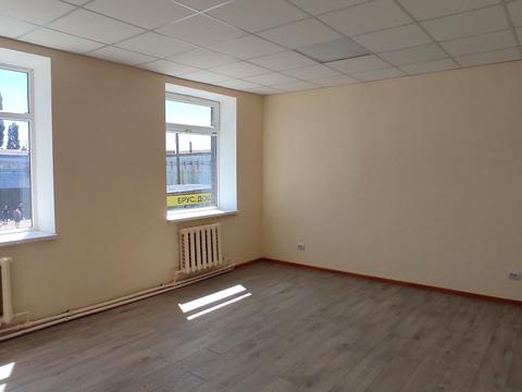 коммерческая по адресу Київська ул., 74а