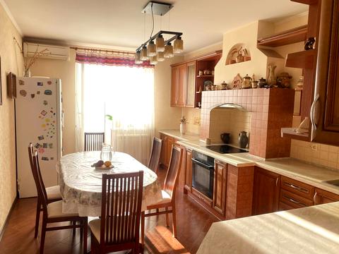 квартира за адресою Миколи Хвильового вул., 3