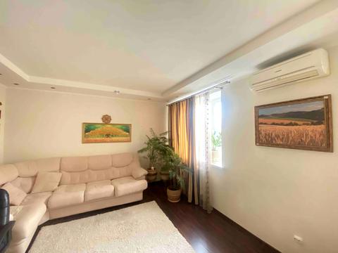 квартира за адресою Миколи Хвильового вул., 3