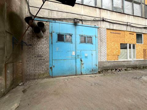 комерційна за адресою Журналістів вул., 1