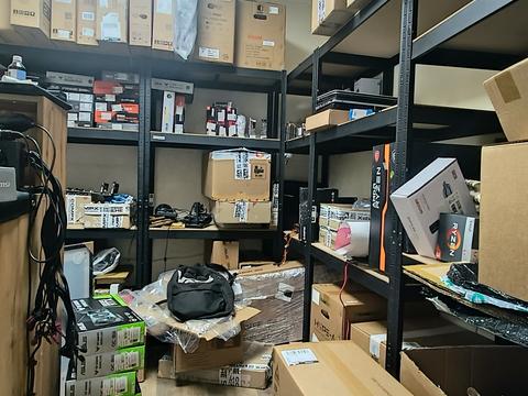 комерційна за адресою Соборності вул. (Жовтнева), 50