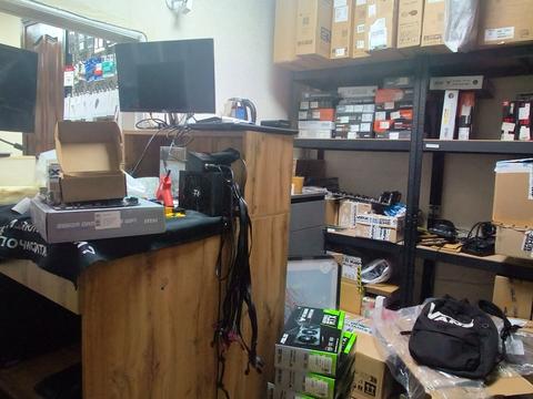 комерційна за адресою Соборності вул. (Жовтнева), 50