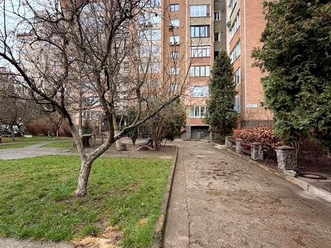 квартира за адресою Південний бульв., 35