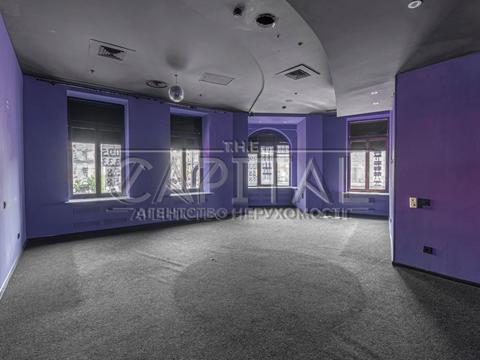 комерційна за адресою Басейна вул., 2