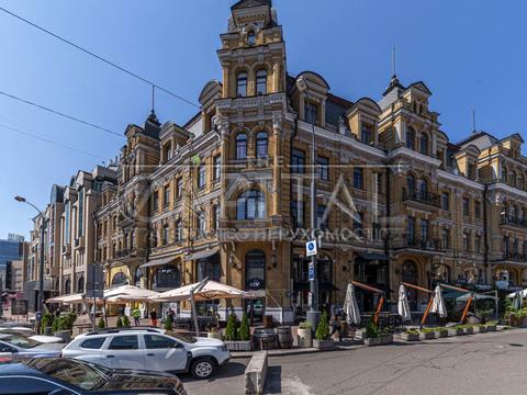 комерційна за адресою Басейна вул., 2