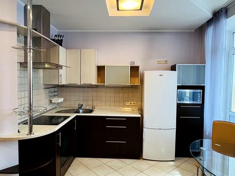 квартира за адресою Миколи Бажана просп., 12