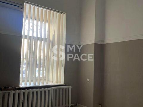 комерційна за адресою Михайлівський пров., 9-А