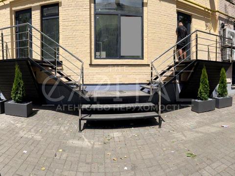 коммерческая по адресу Межигорская ул., 57/17