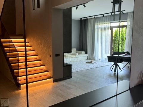 будинок за адресою Центральна вул.