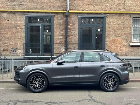 комерційна за адресою Межигірська вул., 56/50