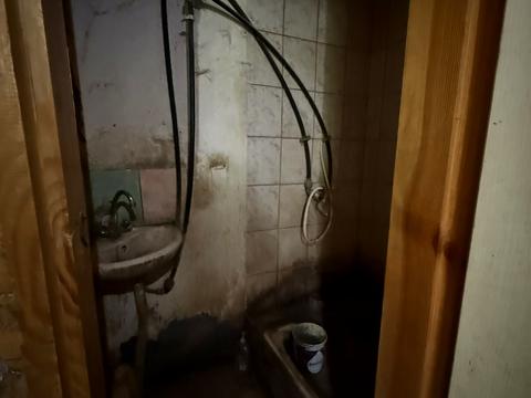 комерційна за адресою Центральна, 10