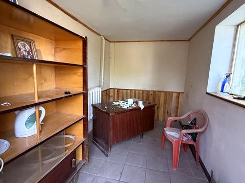 комерційна за адресою Центральна, 10