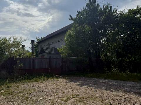 комерційна за адресою Центральна, 10