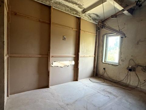 комерційна за адресою Центральна, 10