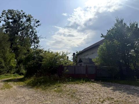 комерційна за адресою Центральна, 10