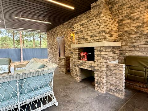 дом по адресу Квітнева