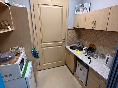 комерційна за адресою Бастіонна вул., 2/1