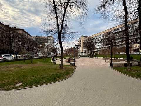 комерційна за адресою Бастіонна вул., 2/1