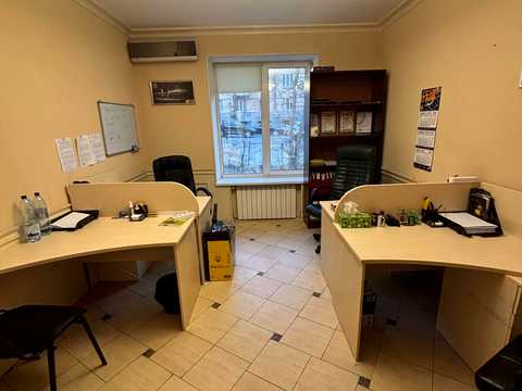 комерційна за адресою Бастіонна вул., 2/1