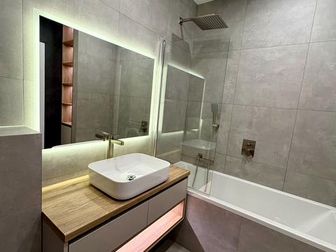 квартира за адресою Олександра Олеся вул., 3