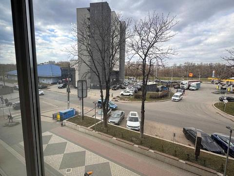 комерційна за адресою Княгинин вул., (Будинок 15)