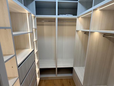 квартира за адресою Хіміків вул., 28, к.1-6