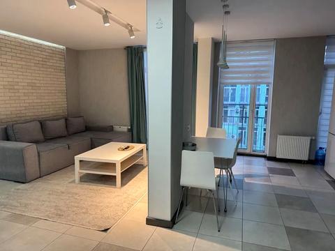 квартира за адресою Регенераторна вул., 4 к7