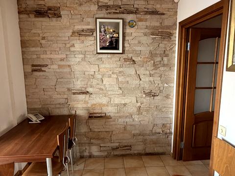 квартира по адресу Салютная ул., 42/46