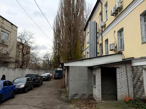 комерційна за адресою Кирилівська вул. (Фрунзе), 60п
