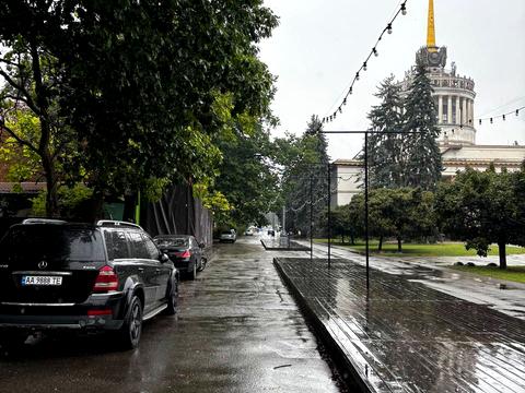 коммерческая по адресу Голосеевский просп. (40-летия Октября), 130/57