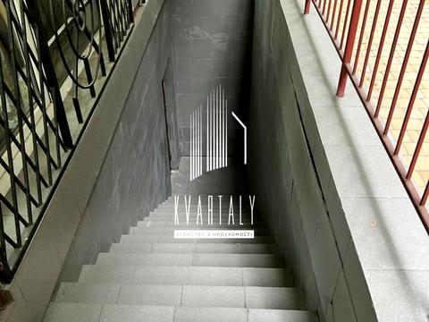 комерційна за адресою Дегтярна вул., 11