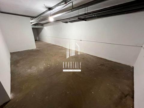 комерційна за адресою Дегтярна вул., 11