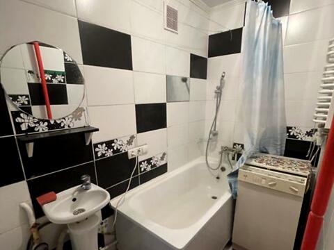 квартира по адресу Степана Бандеры просп., 72