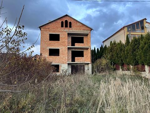 будинок за адресою Дорошенка, 13