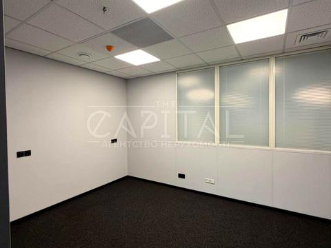 коммерческая по адресу Богдана Хмельницкого ул., 1