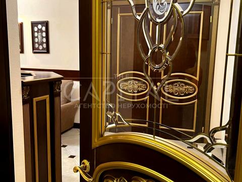 коммерческая по адресу Евгения Коновальца ул. (Щорса), 36-В