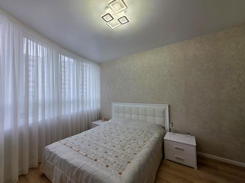 квартира за адресою Андрія Первозванного вул. (Стахурського), 4