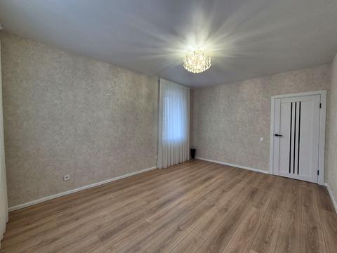 квартира за адресою Андрія Первозванного вул. (Стахурського), 4