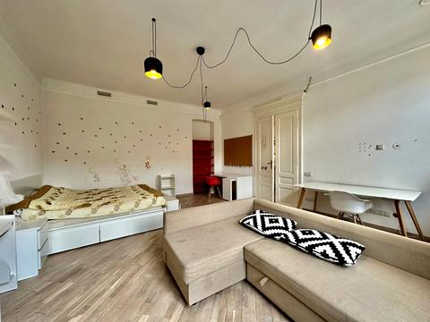 квартира за адресою Михайла Грушевського вул., 12