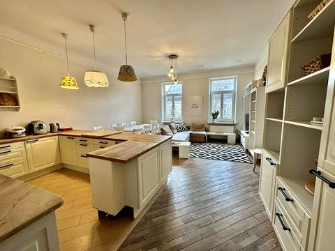 квартира за адресою Михайла Грушевського вул., 12