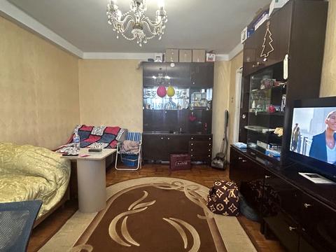 квартира за адресою Автозаводська вул., 25