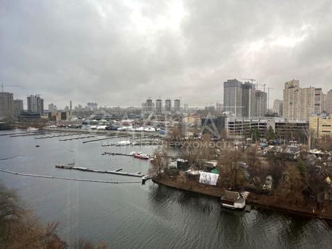 комерційна за адресою Трускавецька вул., 10-Д