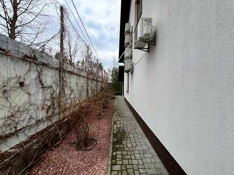 будинок за адресою Революції Гідності вул. (Революції)