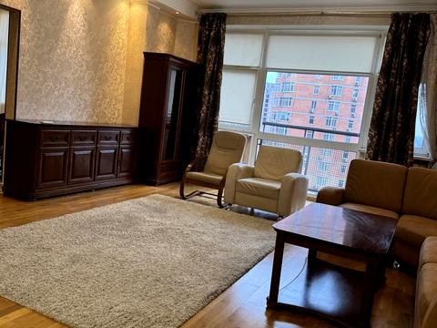 квартира за адресою Євгена Коновальця вул. (Щорса), 32-Б