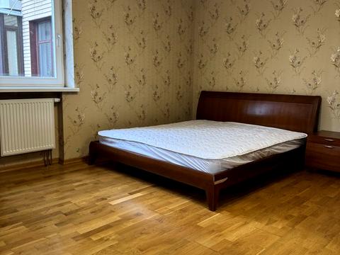 квартира за адресою Євгена Коновальця вул. (Щорса), 32-Б