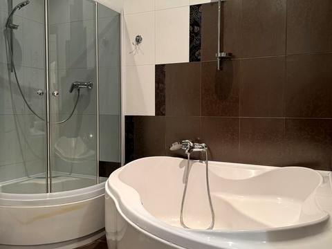 квартира за адресою Євгена Коновальця вул. (Щорса), 32-Б