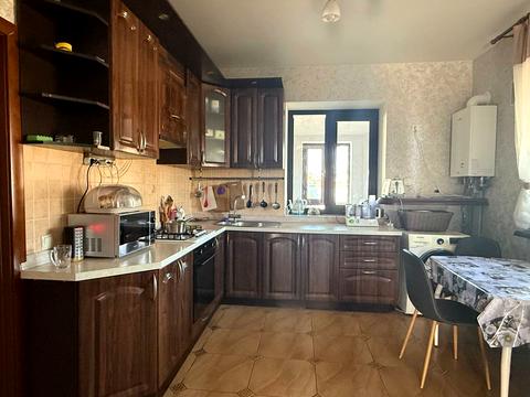 будинок за адресою Стадіона