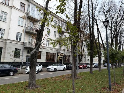 комерційна за адресою Липська вул., 12/5