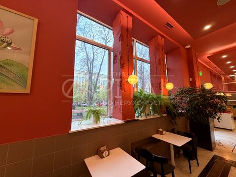 комерційна за адресою Липська вул., 12/5