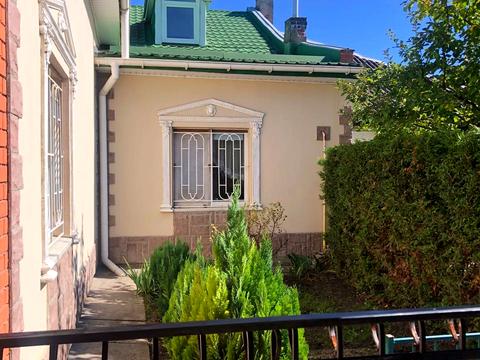 будинок за адресою Стрийська вул., 10а